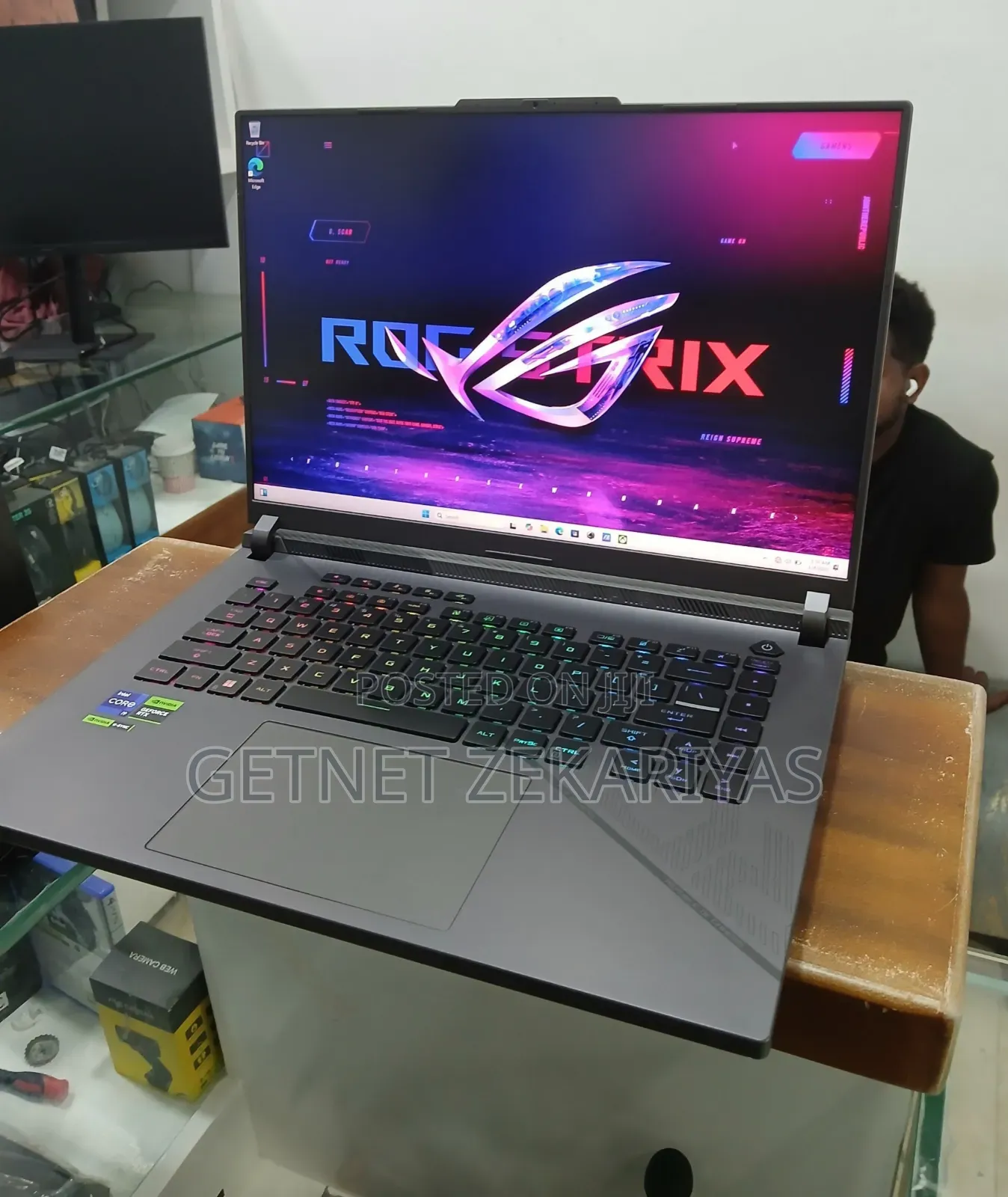 New Laptop Asus ROG Strix G17 32GB Intel Core I9 SSD 1T