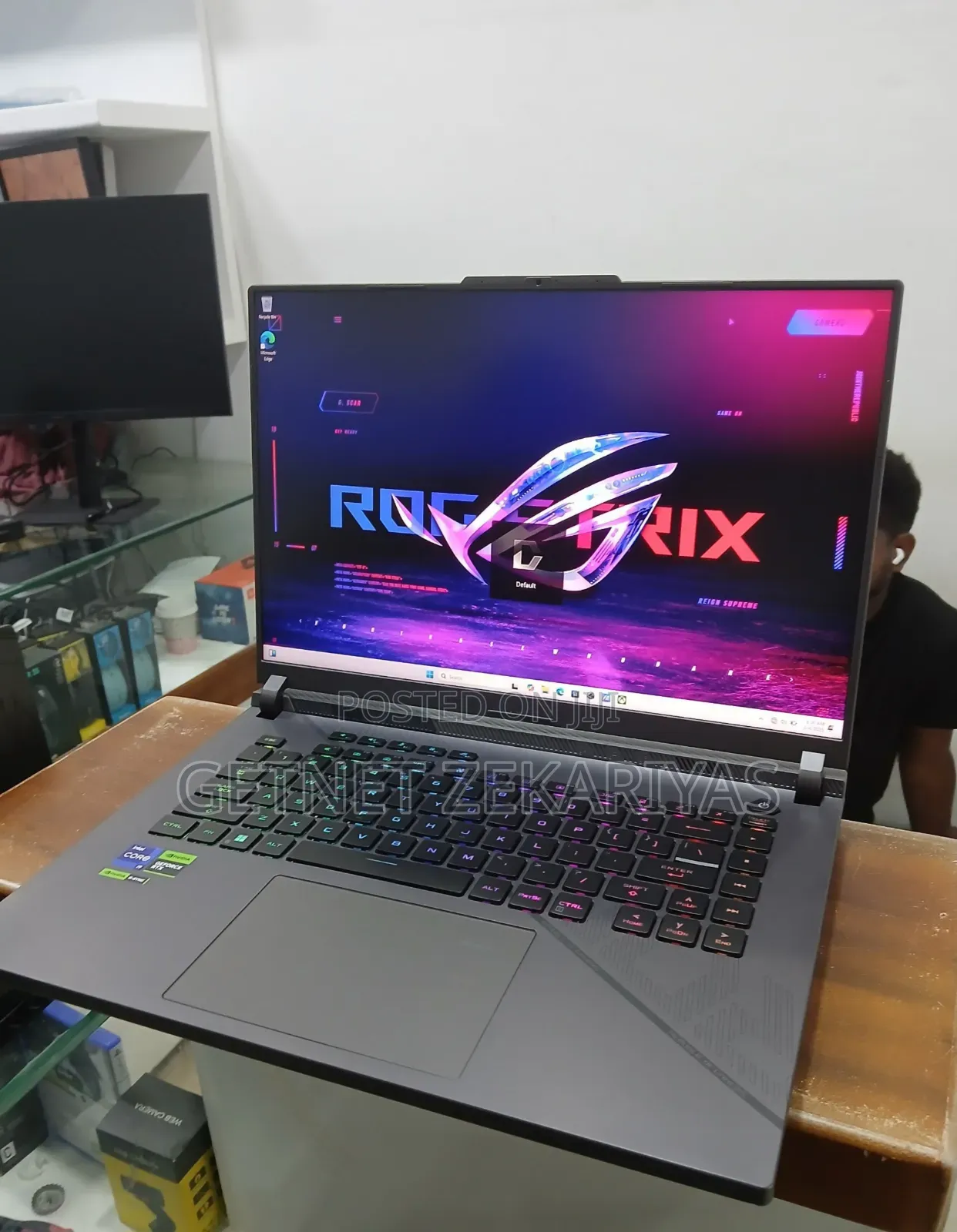 New Laptop Asus ROG Strix G17 32GB Intel Core I9 SSD 1T