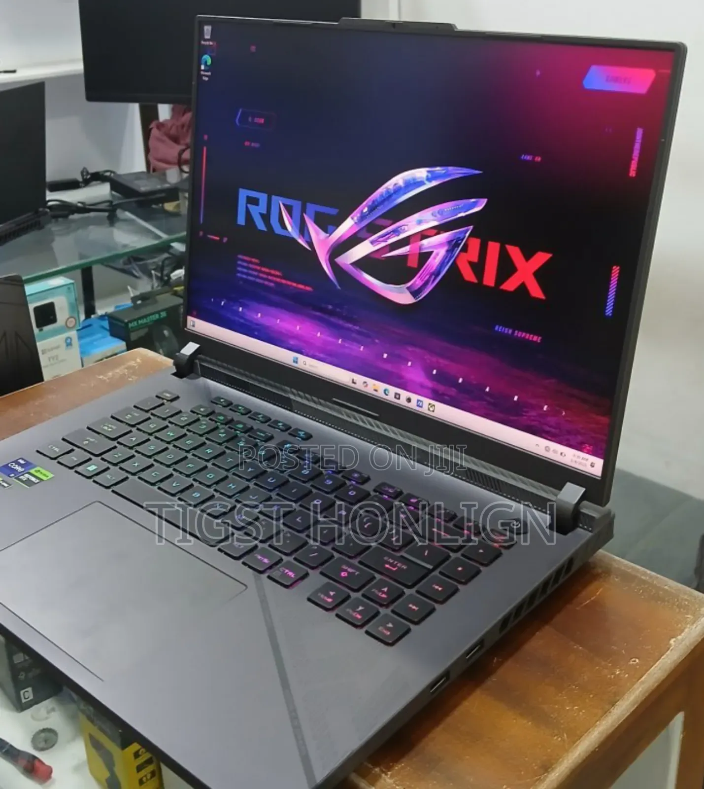 New Laptop Asus ROG Strix G15 32GB Intel Core I9 SSD 1T