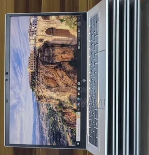 New Laptop HP EliteBook 830 G8 16GB Intel Core I7 SSD 512GB