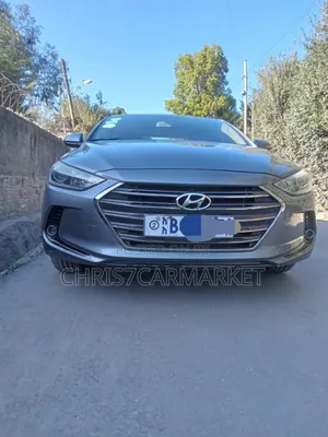 Photo - Hyundai Elantra 2016 Gray