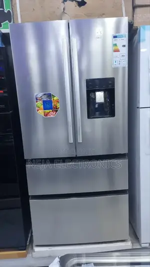 Nice Refrigerator 4-Door Side by Side Deliver