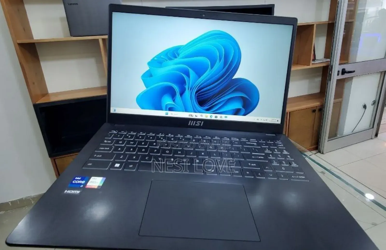 New Laptop MSI 16GB Intel Core I7 SSD 512GB