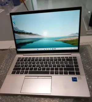 New Laptop HP EliteBook 840 G8 16GB Intel Core I7 SSD 512GB