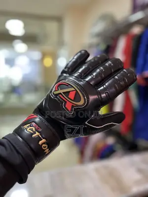 Photo - Goalkeeping Pads