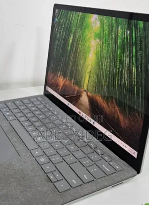 New Laptop Microsoft Surface Laptop 2 8GB Intel Core I5 SSD 256GB