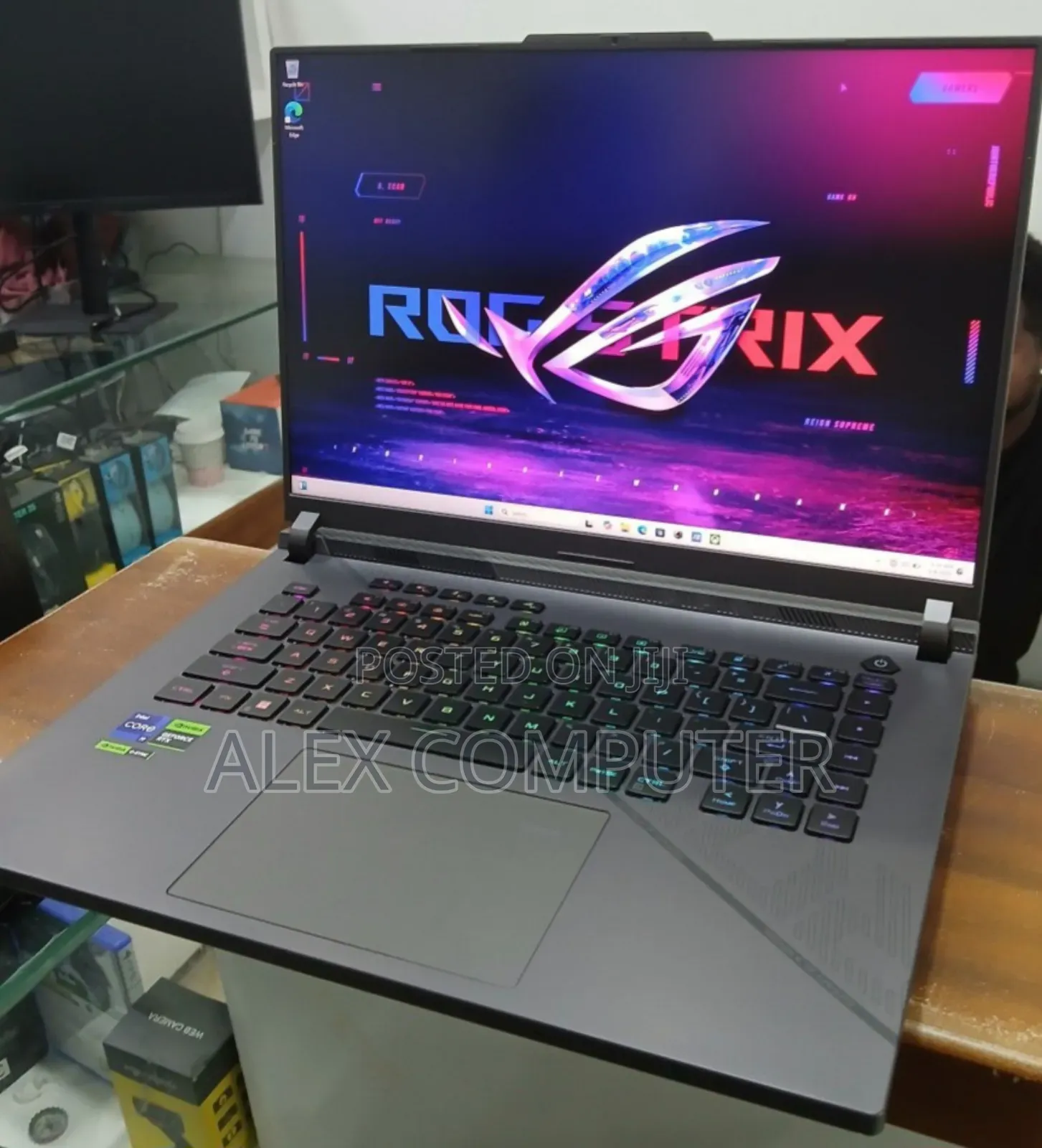 New Laptop Asus ROG Strix G15 32GB Intel Core I9 SSD 1T
