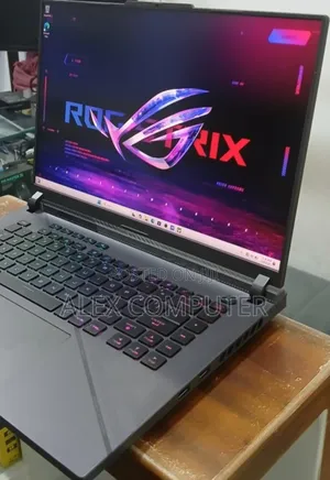 New Laptop Asus ROG Strix G15 32GB Intel Core I9 SSD 1T
