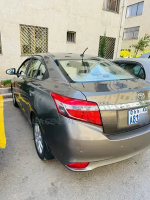 Toyota Corolla 2015 Brown