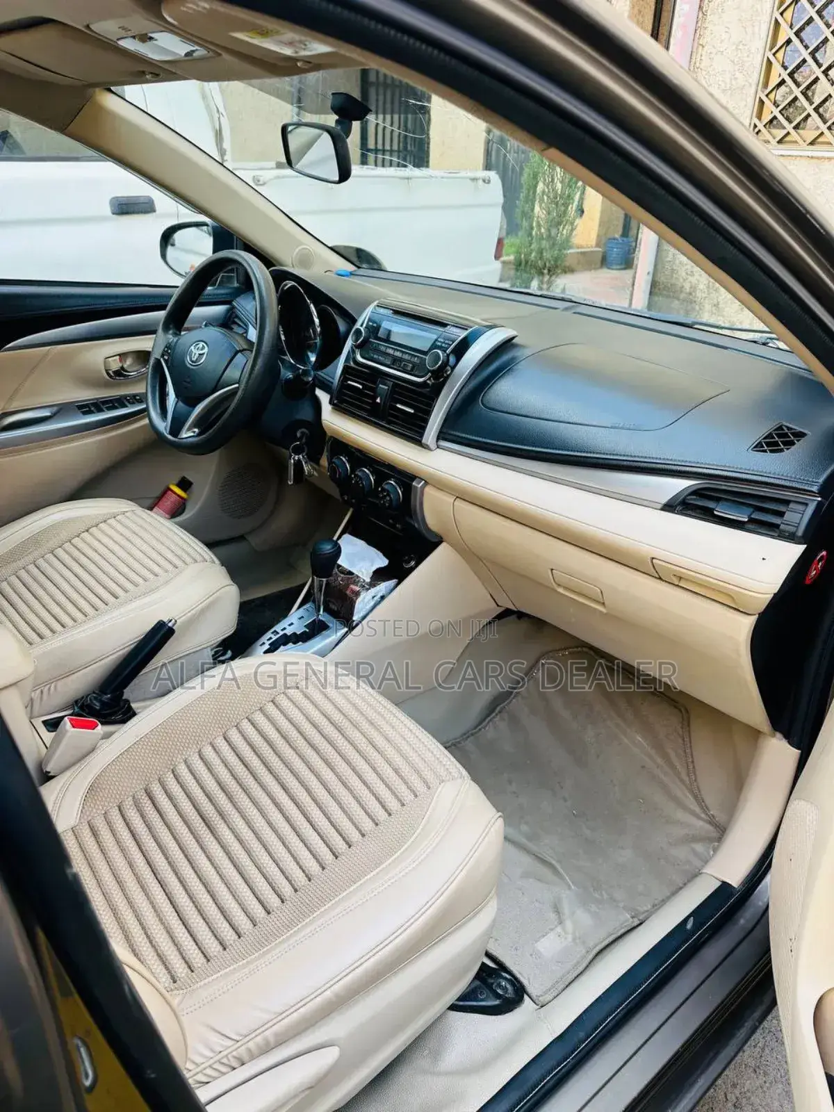 Toyota Corolla 2015 Brown