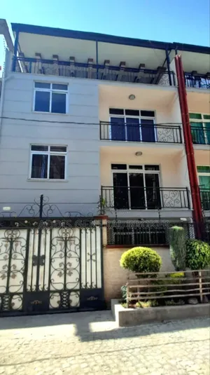6bdrm House in ሀይ፥ ጋርመንት, Nifas Silk-Lafto for sale