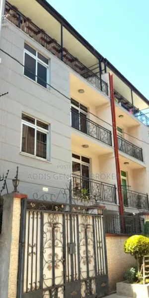 6bdrm House in ሀይ፥ ጋርመንት, Nifas Silk-Lafto for sale