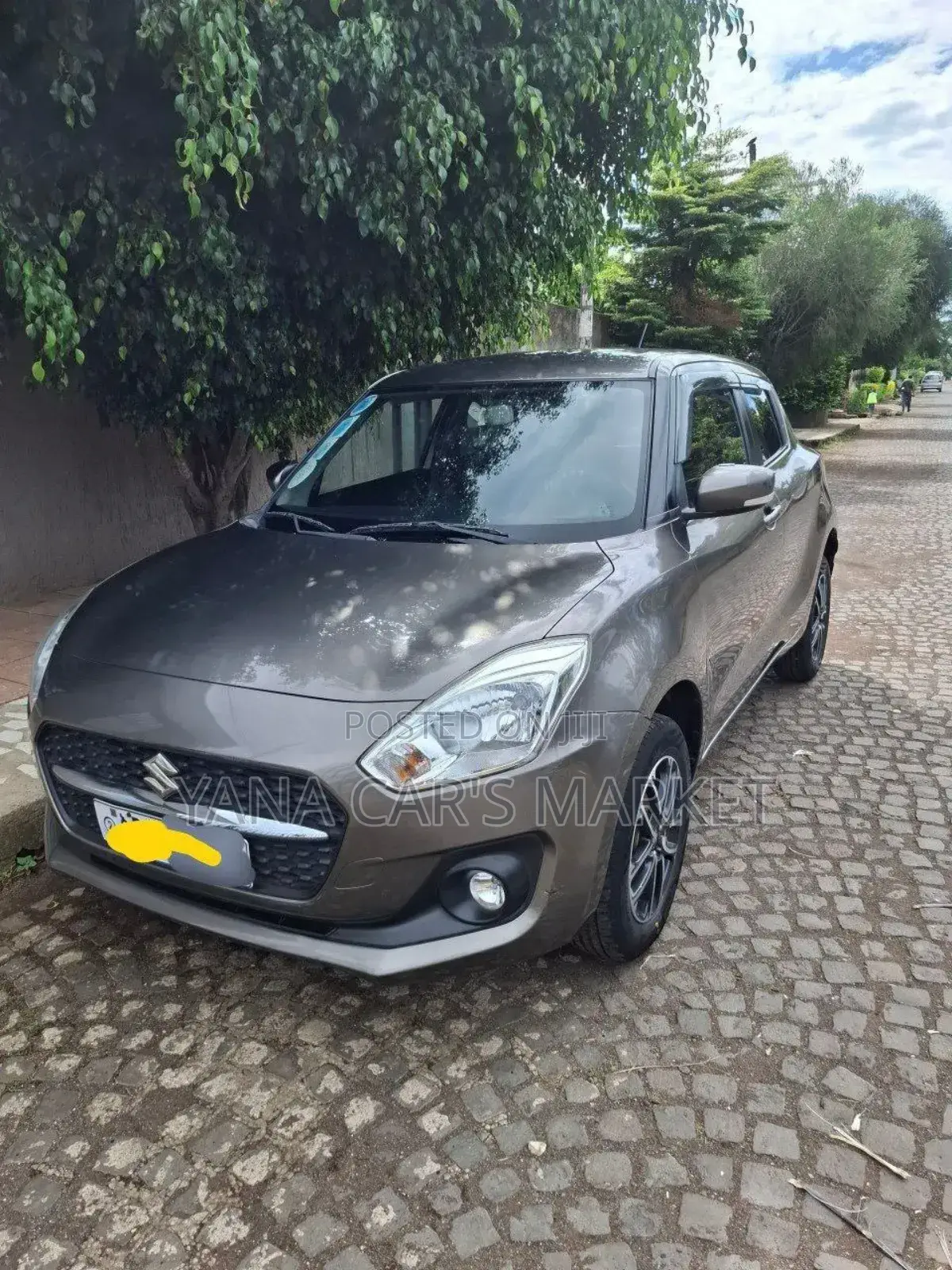 Suzuki Swift 2022 Gray