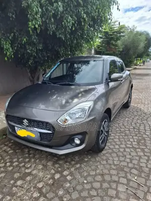 Suzuki Swift 2022 Gray