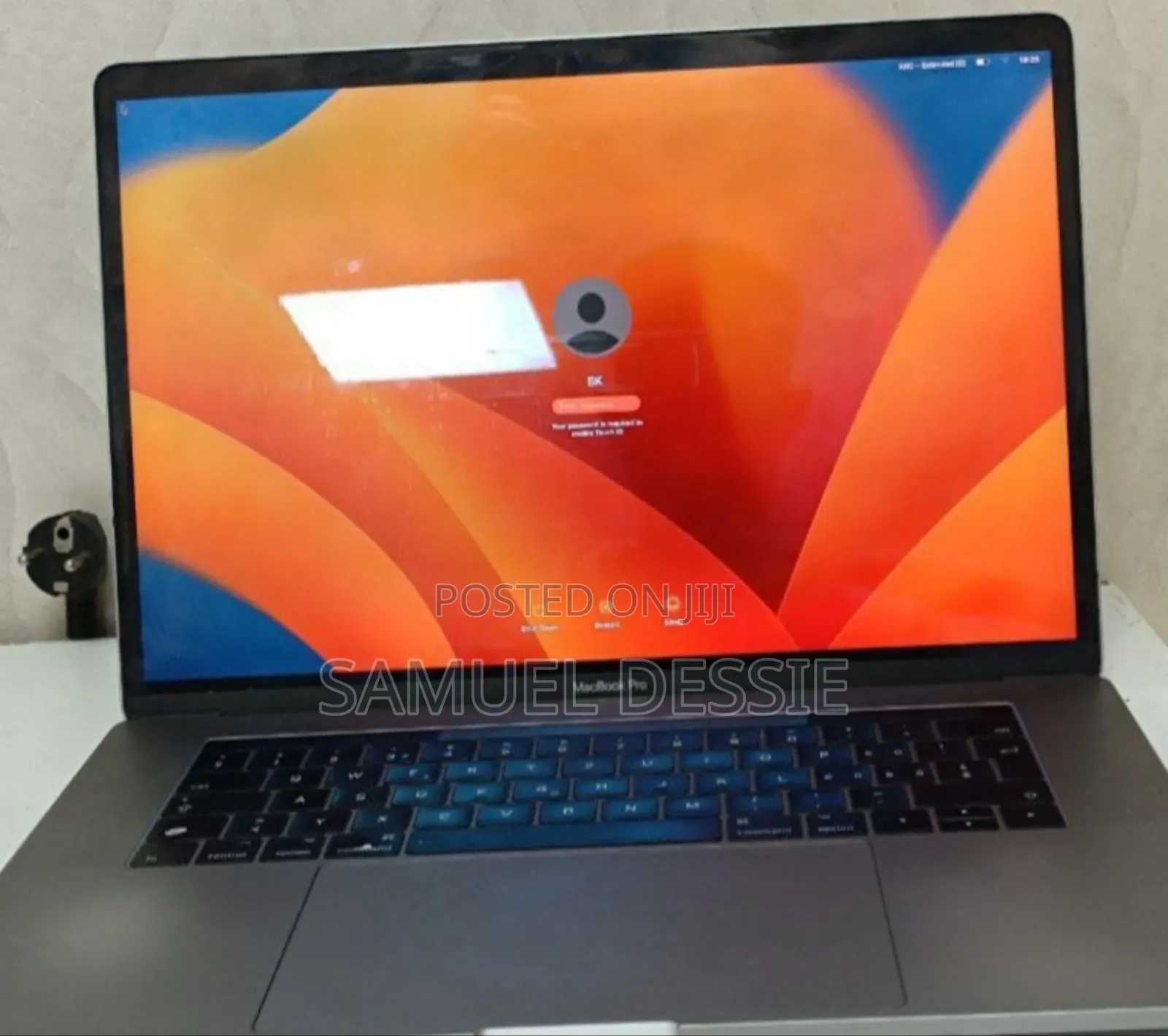 New Laptop Apple MacBook Pro 2017 16GB Intel Core I7 SSD 512GB