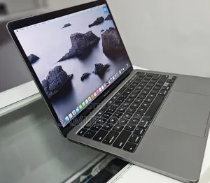 New Laptop Apple MacBook Pro 2019 8GB Intel Core I5 SSD 256GB