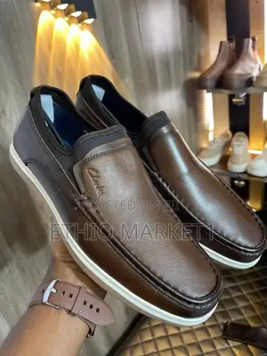 Photo - Clarks Europe Standard High Quality Leather Shoes