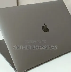 New Laptop Apple MacBook Pro 2017 16GB Intel Core i7 SSD 512GB