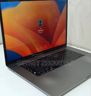 New Laptop Apple MacBook Pro 2017 16GB Intel Core i7 SSD 512GB