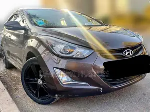 Photo - Hyundai Avante 2015 Brown