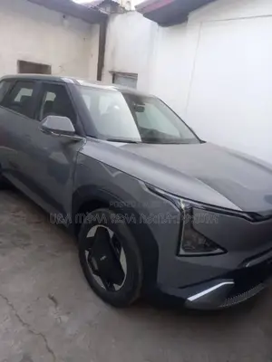 Photo - New Kia EV5 2023 Gray
