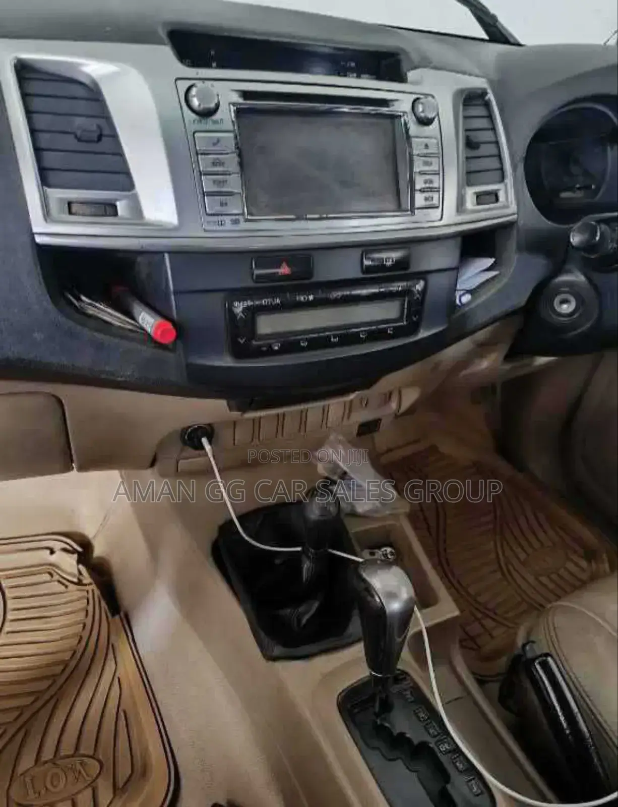 Toyota Hilux 2014 Black