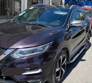 Photo - Nissan Qashqai 2018 Matt Black