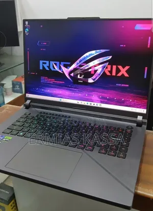New Laptop Asus ROG Strix G17 32GB Intel Core I9 SSD 1T