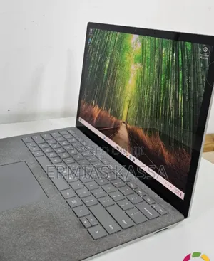 New Laptop Microsoft Surface Laptop 2 16GB Intel Core I5 SSD 256GB