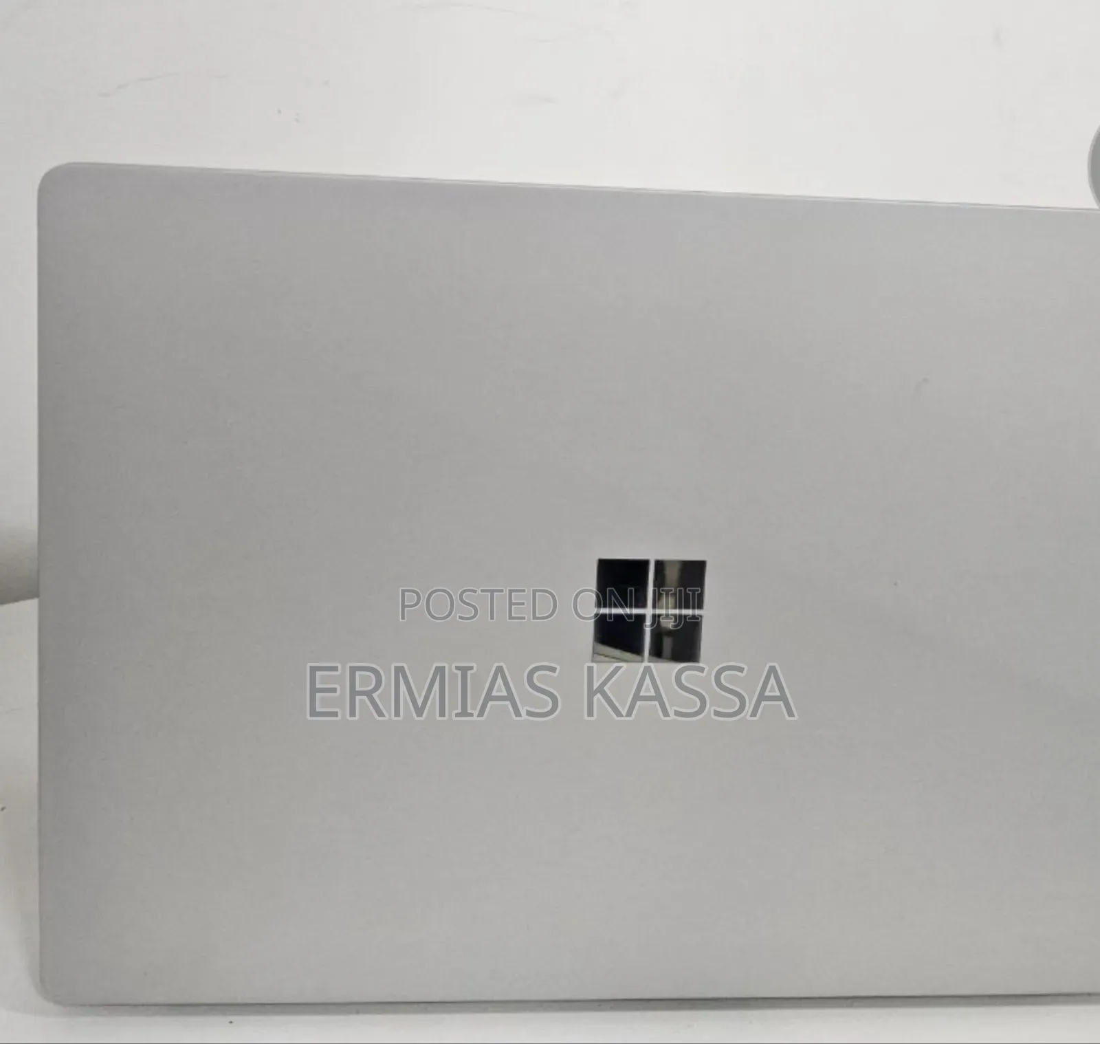 New Laptop Microsoft Surface Laptop 2 16GB Intel Core I5 SSD 256GB