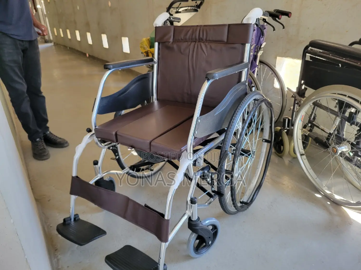 Toilet ዊልቼር號compact, Wheelchair, Small, With New Aid Brake,