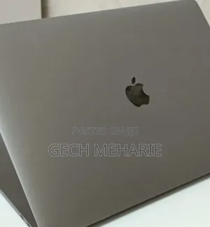 New Laptop Apple MacBook Pro 2017 16GB Intel Core I7 SSD 512GB