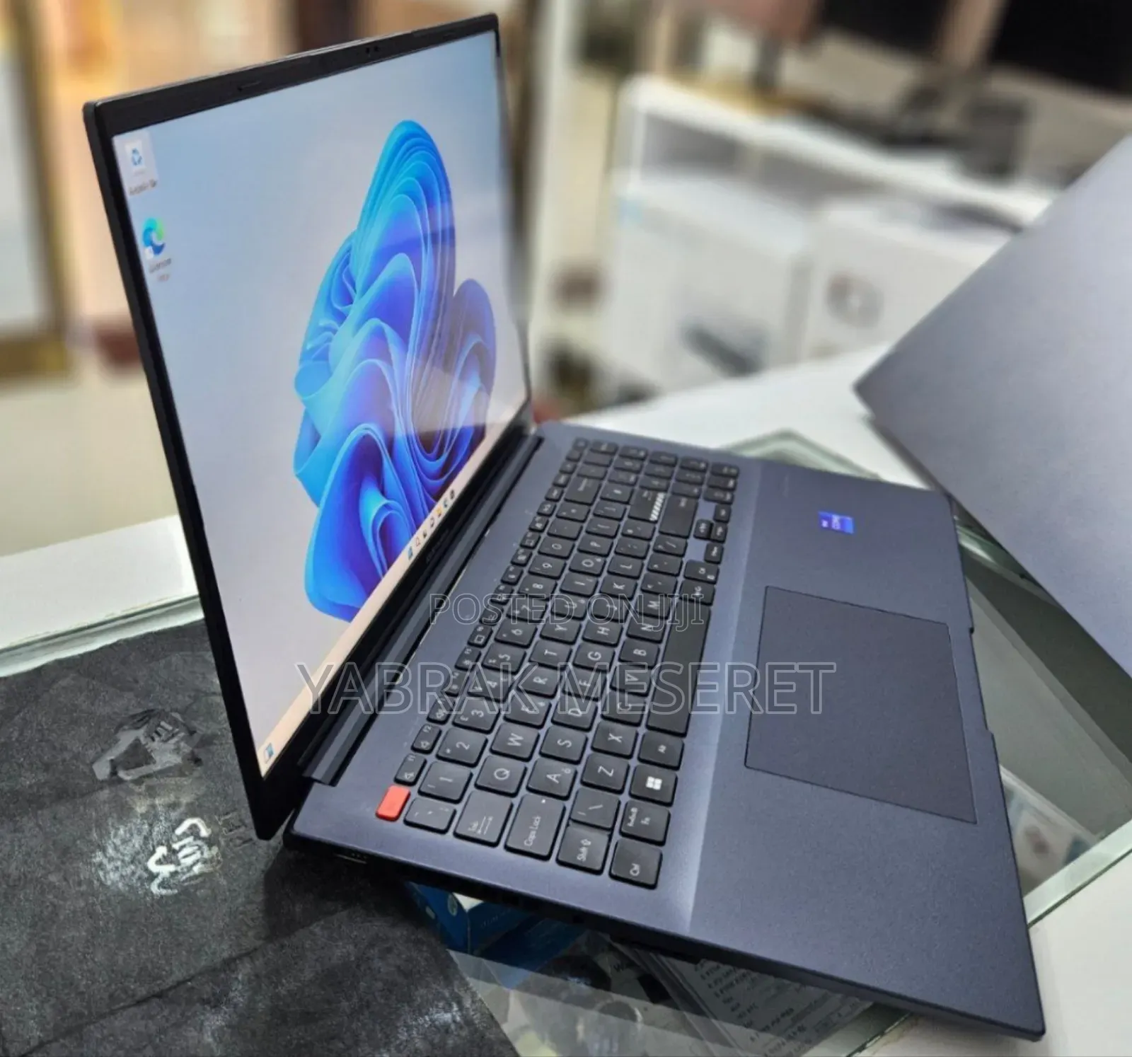 New Laptop Asus Vivobook 16 16GB Intel Core I7 SSD 512GB