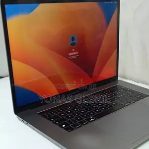 Photo - New Laptop Apple MacBook Pro 2017 16GB Intel Core I7 SSD 512GB