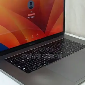 New Laptop Apple MacBook Pro 2017 16GB Intel Core I7 SSD 512GB