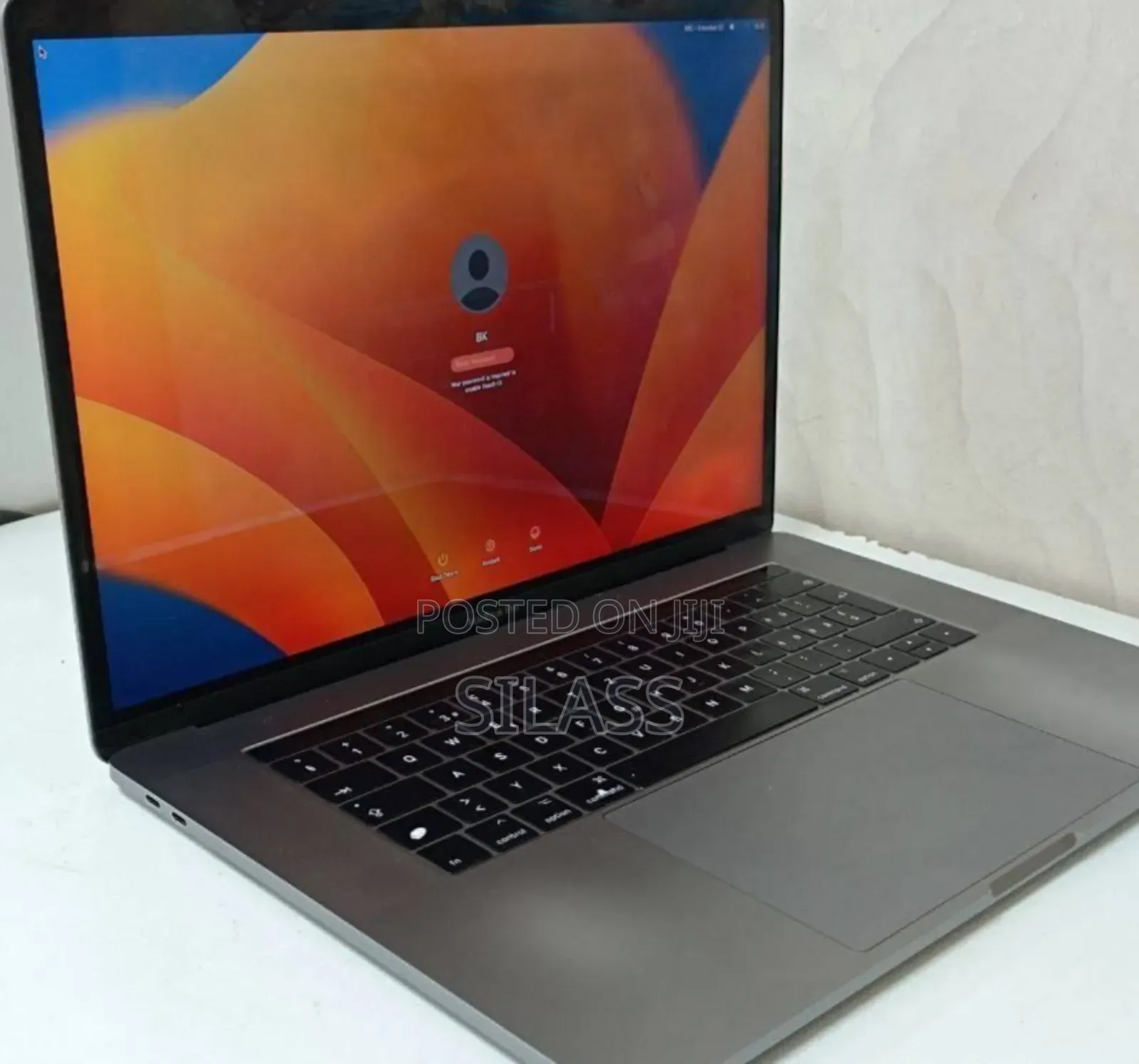 New Laptop Apple MacBook Pro 2017 16GB Intel Core I7 SSD 512GB