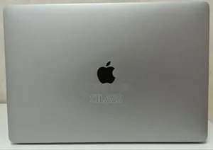 Photo - New Laptop Apple MacBook Pro 2017 16GB Intel Core I7 SSD 512GB