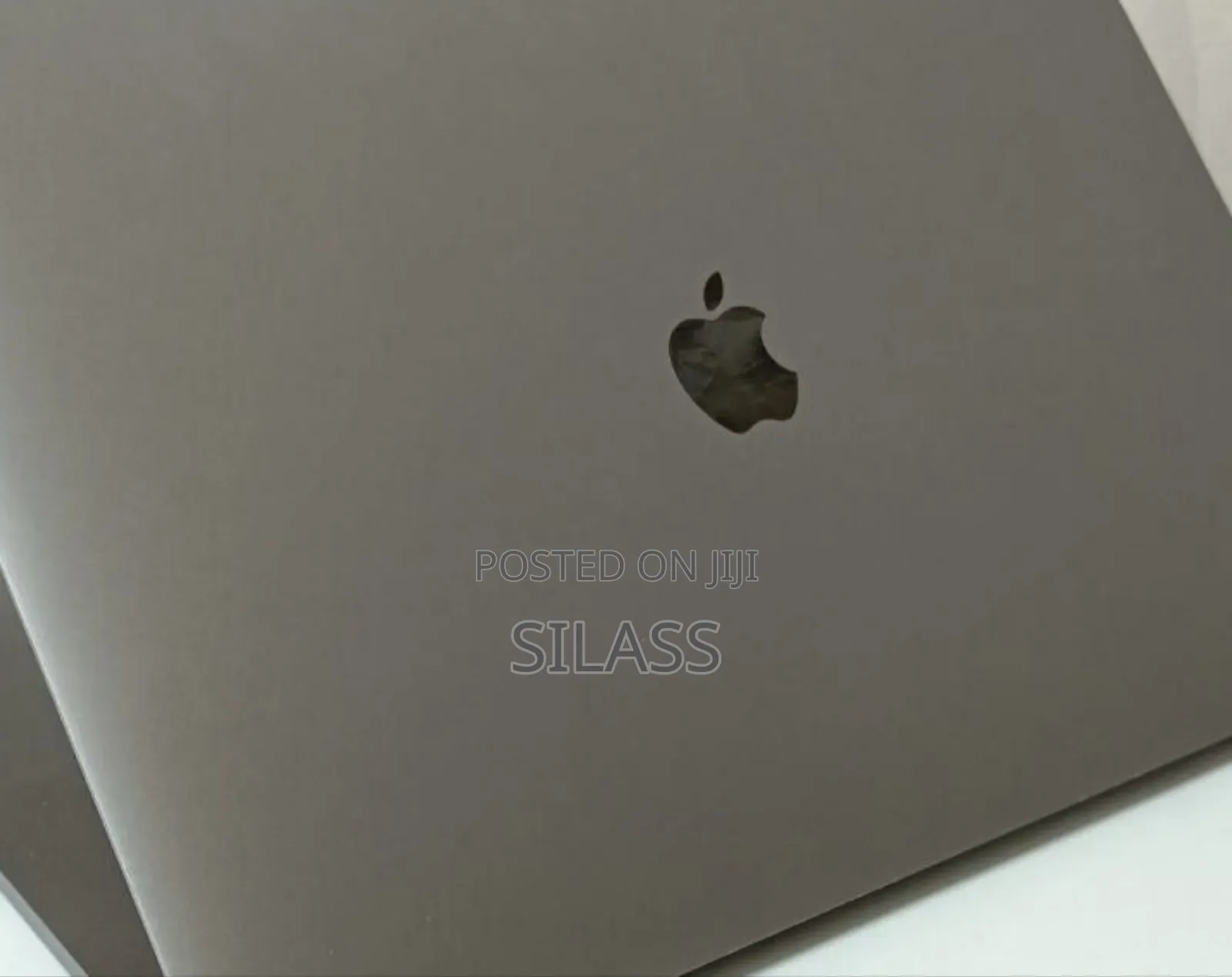 New Laptop Apple MacBook Pro 2017 16GB Intel Core I7 SSD 512GB