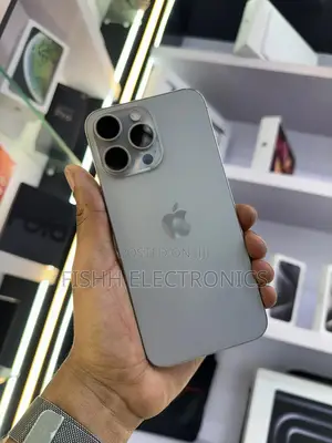 Photo - Apple iPhone 15 Pro Max 256 GB Gray