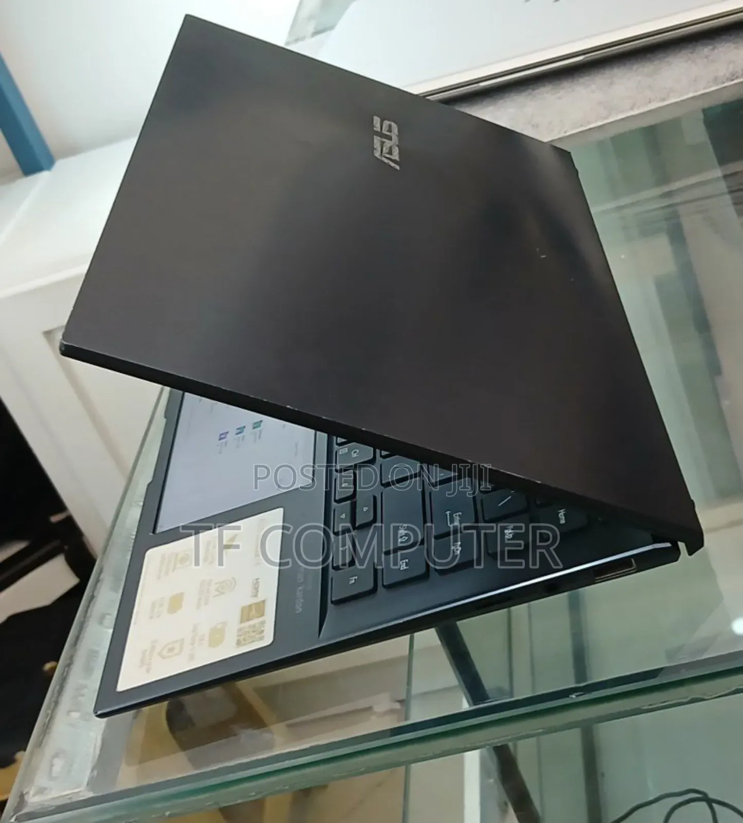 New Laptop Asus Zenbook 14 UX434 16GB Intel Core I7 SSD 1T