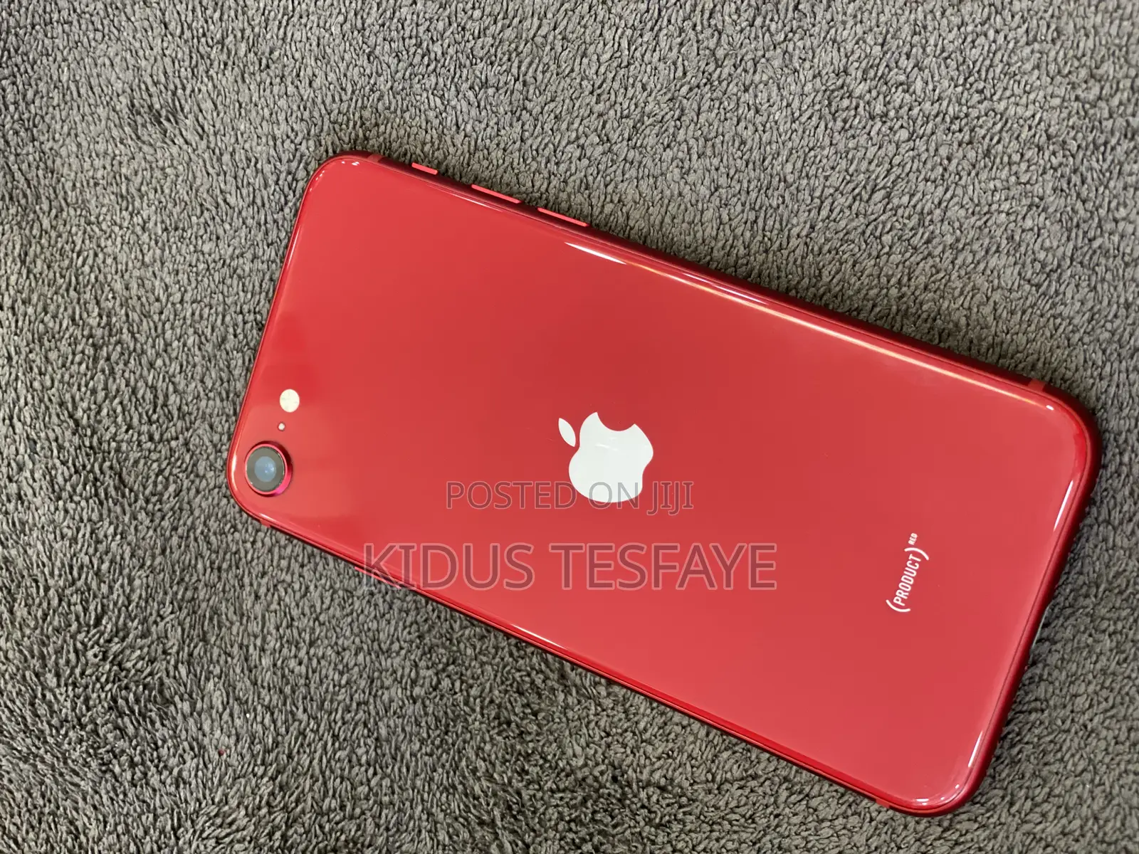 Apple iPhone SE (2022) 128 GB Red