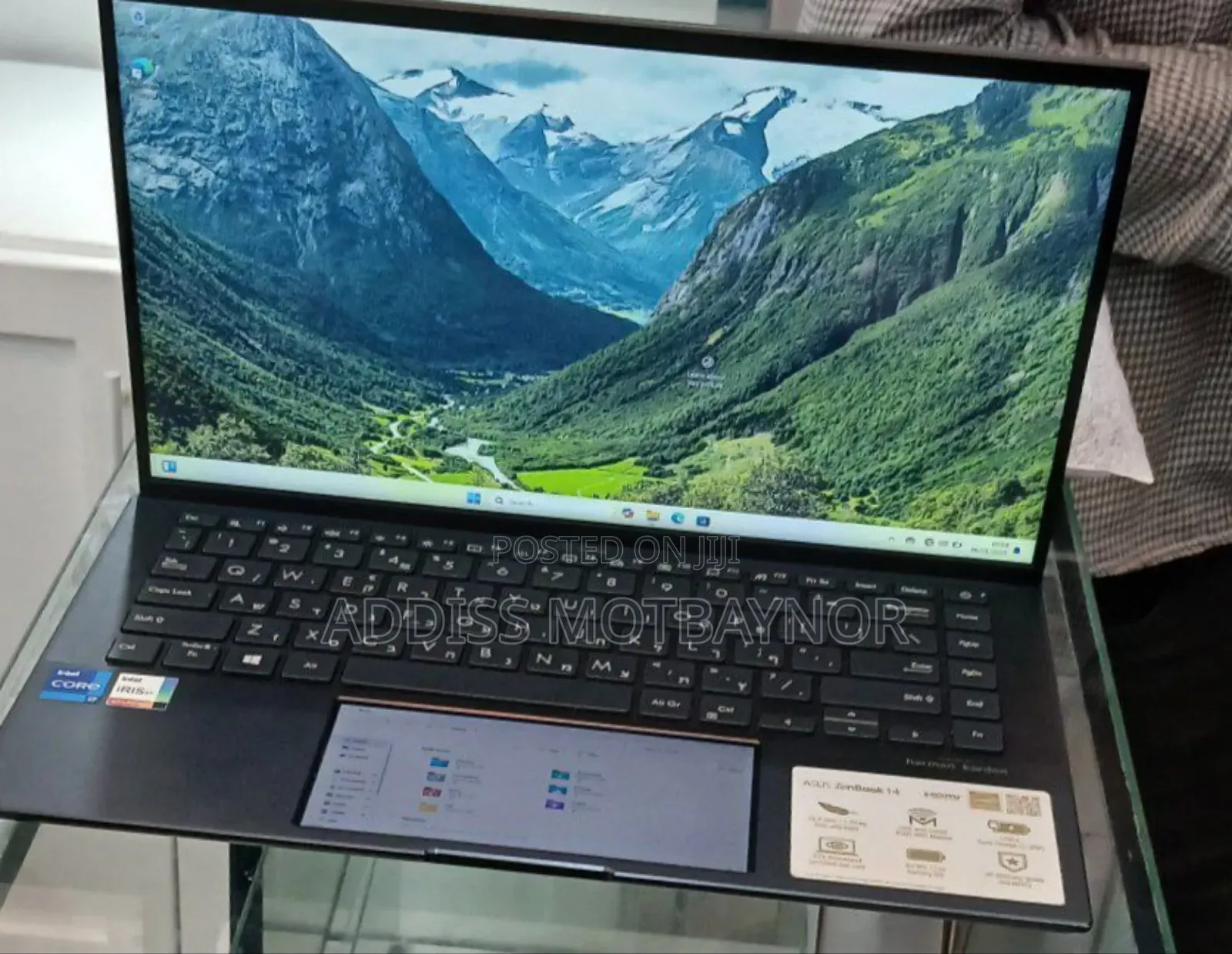 New Laptop Asus ZenBook UX510UW 16GB Intel Core I7 SSD 512GB