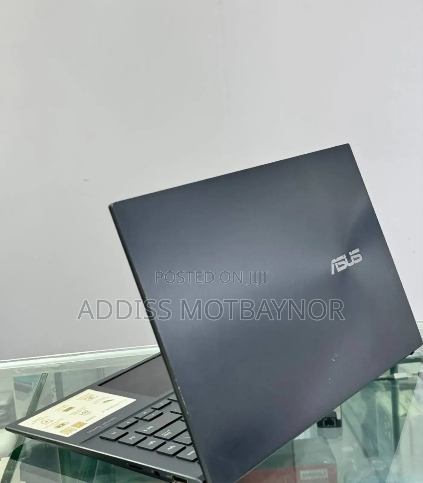 New Laptop Asus ZenBook UX510UW 16GB Intel Core I7 SSD 512GB