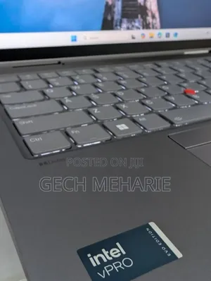 New Laptop Lenovo ThinkPad X1 Carbon 16GB Intel Core Ultra 7 SSD 1T