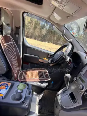 Hyundai Starex 2015 Silver