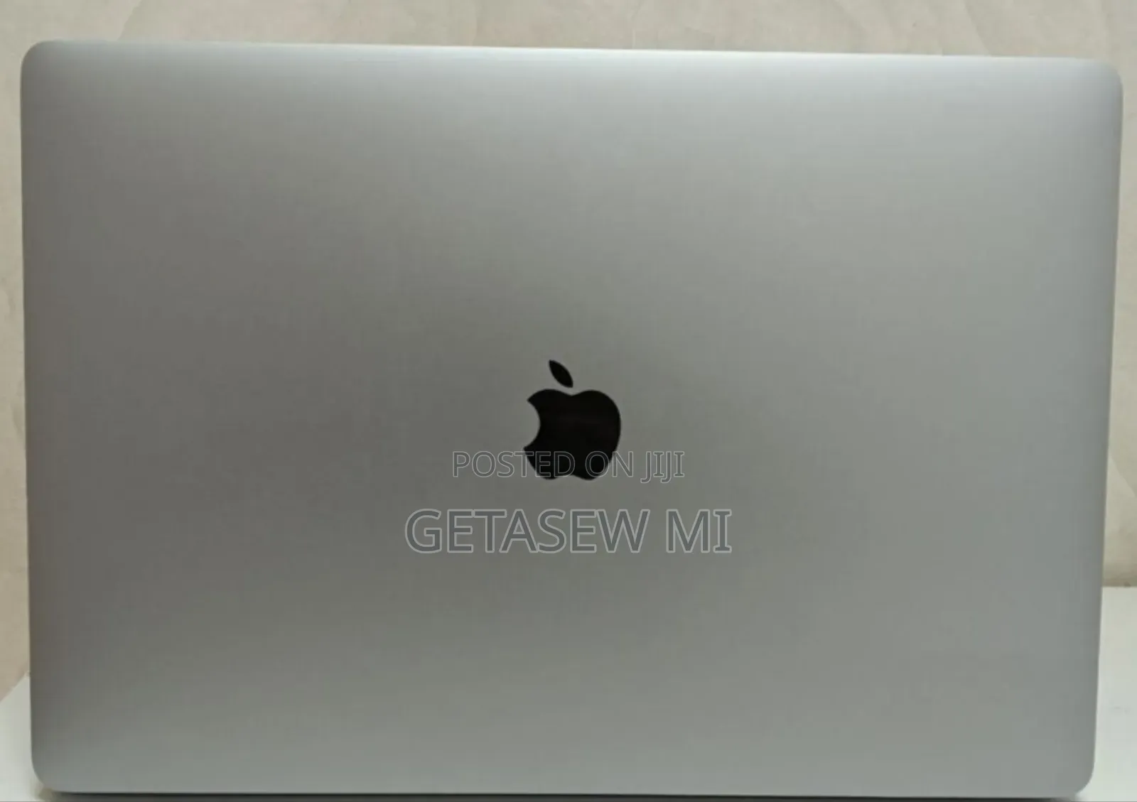 New Laptop Apple MacBook Pro 2017 16GB Intel Core I7 SSD 512GB