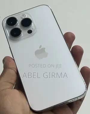 Photo - Apple iPhone 14 Pro 256 GB Silver