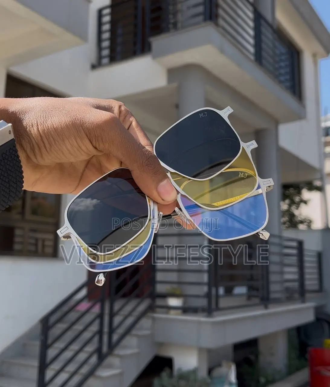 MARC JACOBS 3 in One