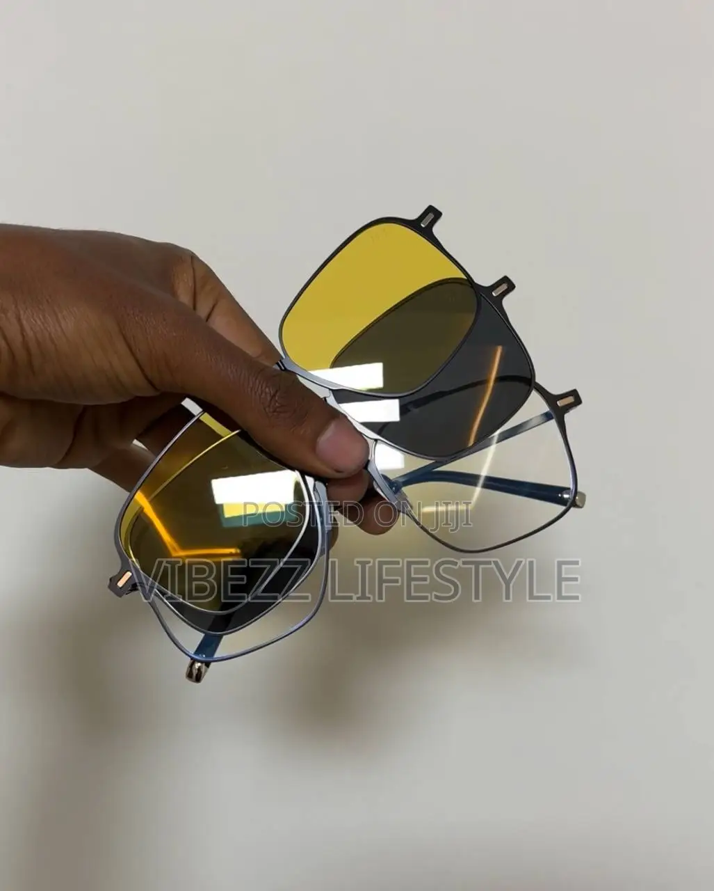 MARC JACOBS 3 in One