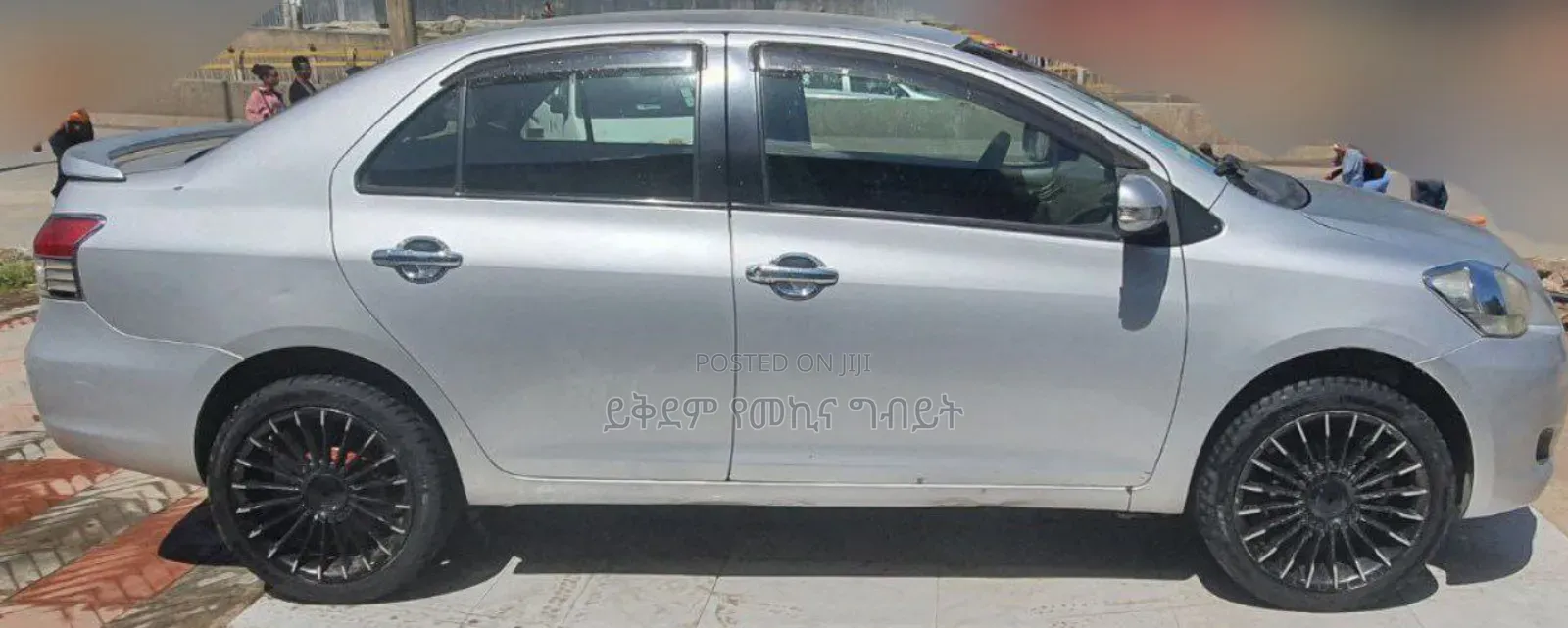 Toyota Yaris 2010 Silver